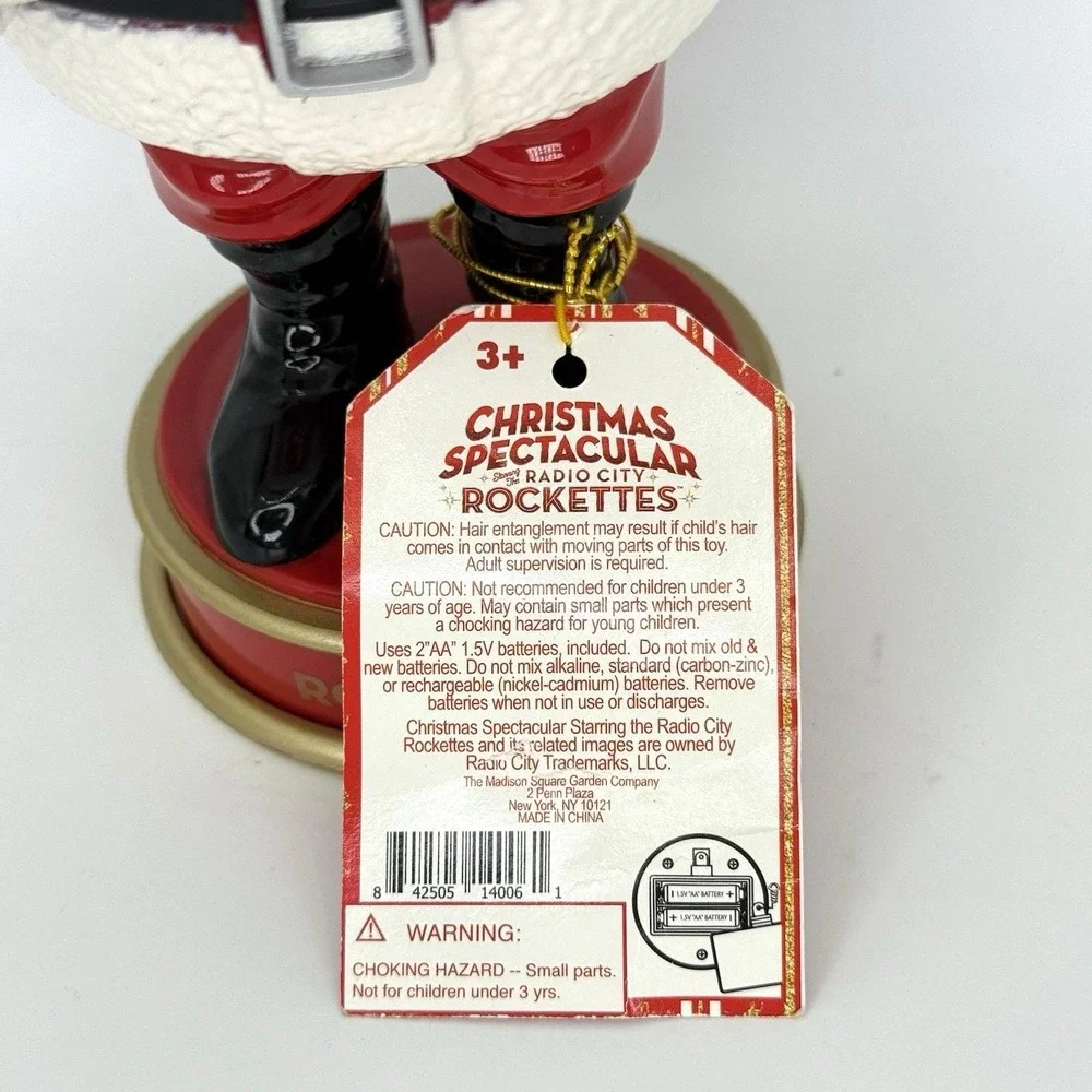 Radio City Rockettes smoke pet
